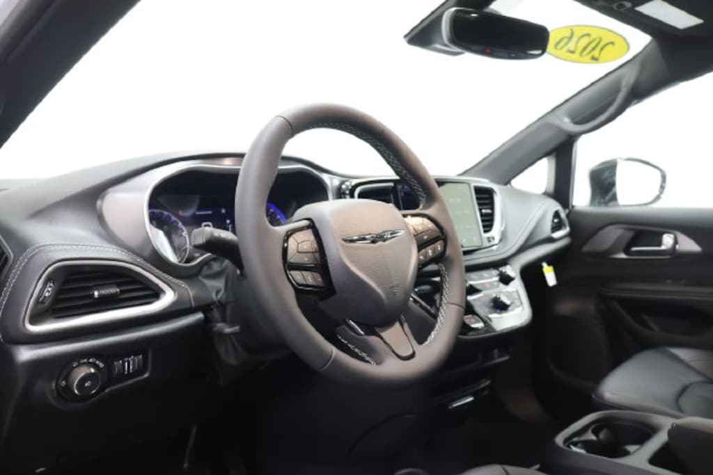 New 2026 Chrysler Pacifica Select Passenger Van