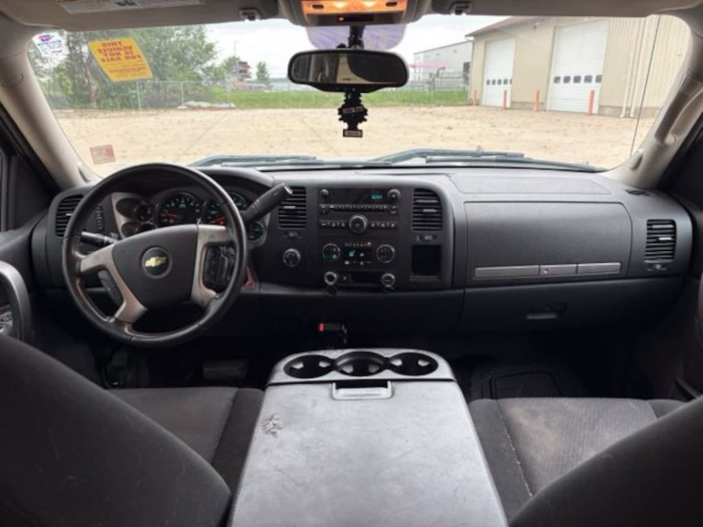 Used 2011 Chevrolet Silverado 1500 LT 4x4 Truck