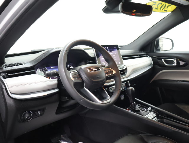 Used 2025 Jeep Compass Limited SUV