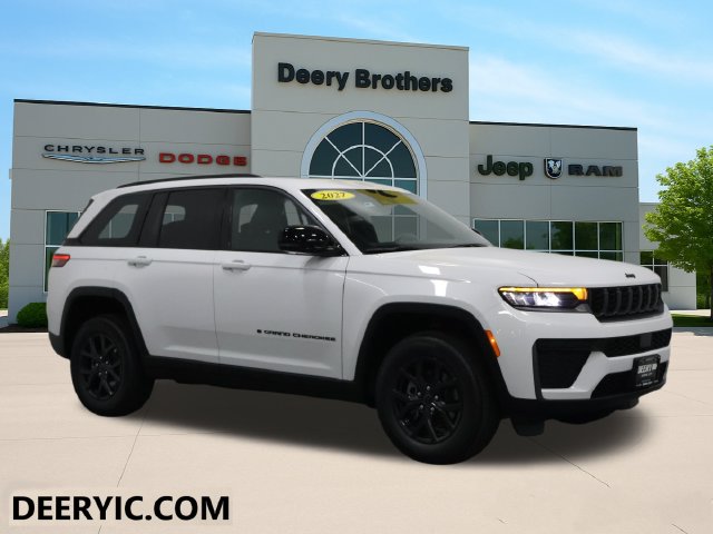 2027 Jeep Grand Cherokee Laredo Altitude Sport Utility