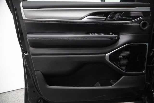 2026 Jeep Grand Wagoneer Limited Reserve - Photo 12