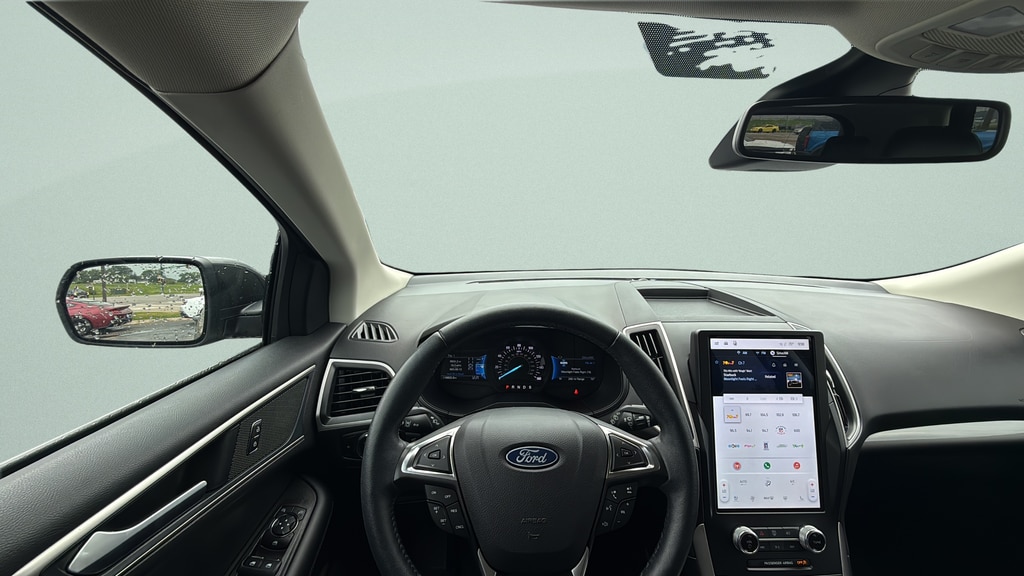 2024 Ford Edge SEL - Photo 11