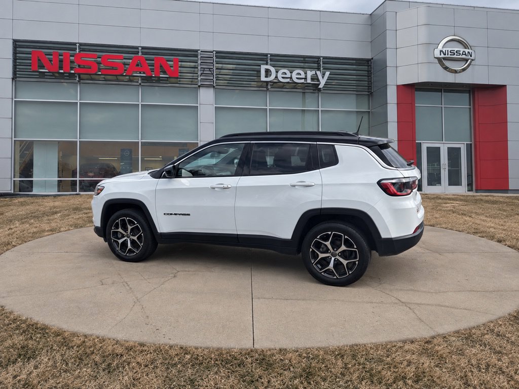 2025 Jeep Compass Limited - Photo 13