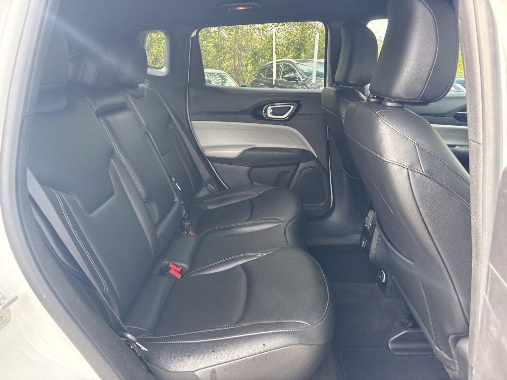2025 Jeep Compass Limited - Photo 16