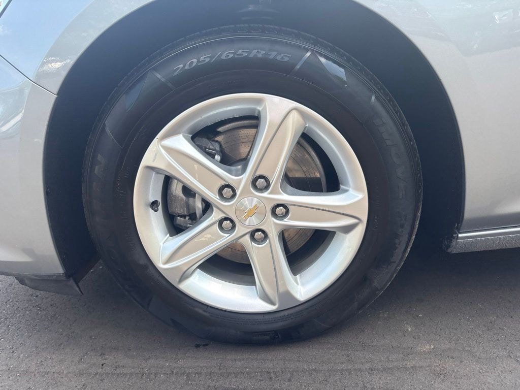 Used 2024 Chevrolet Malibu LS Sedan
