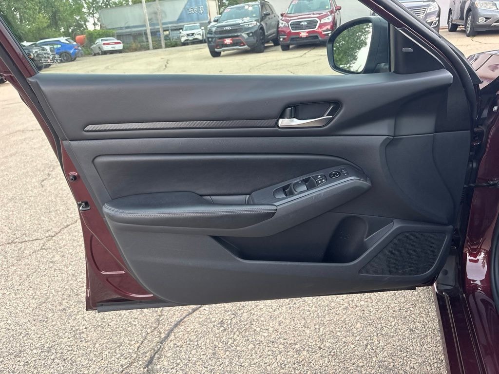 Certified 2025 Nissan Altima SV Sedan