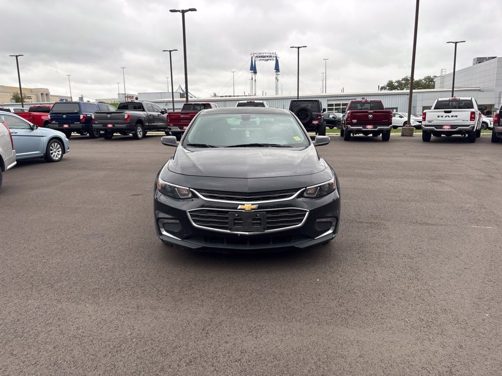 Used 2017 Chevrolet Malibu 1LT with VIN 1G1ZE5ST8HF234997 for sale in Dubuque, IA