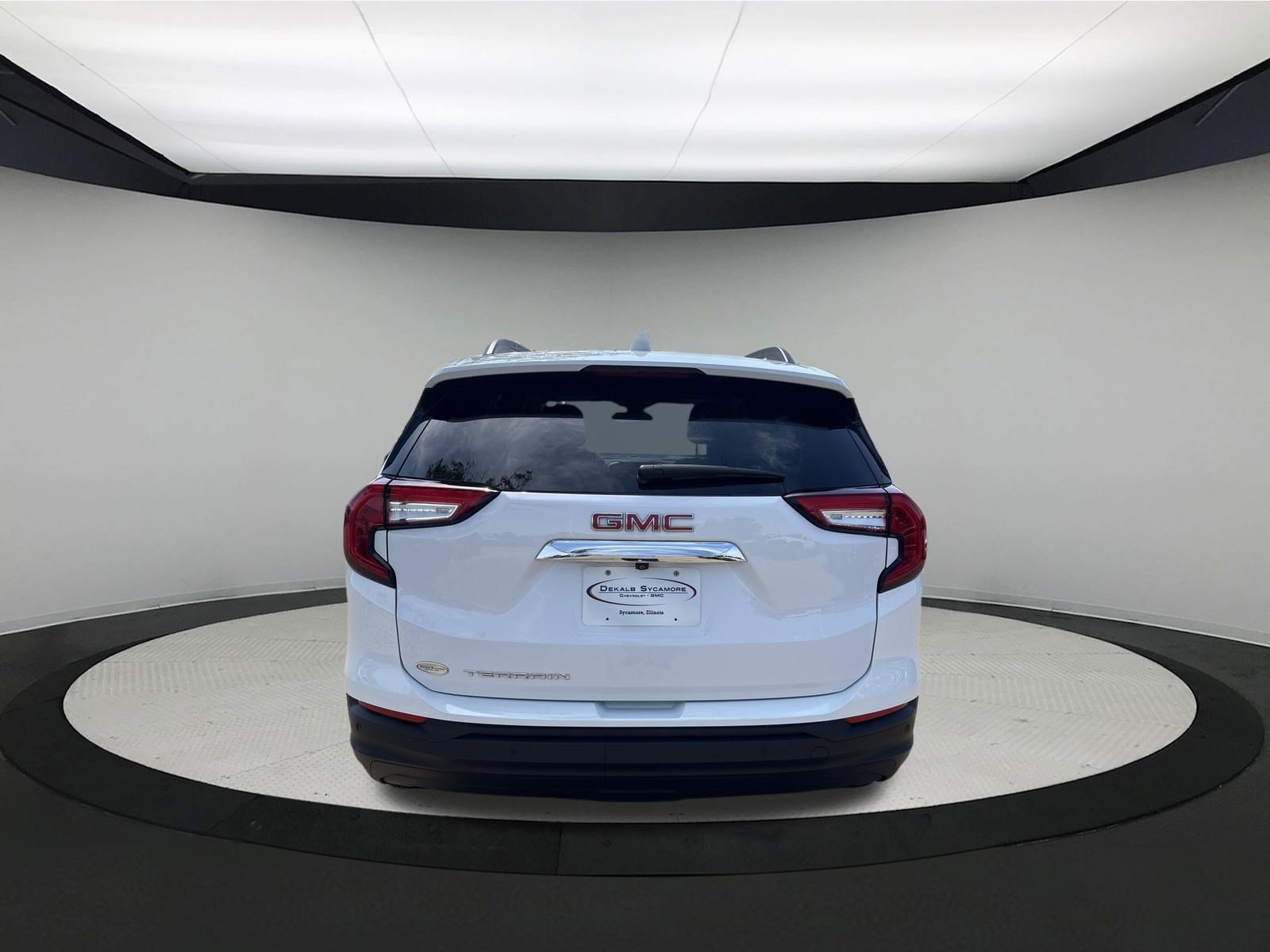 Used 2022 GMC Terrain SLE SUV
