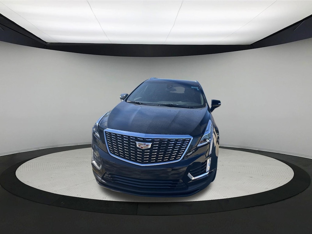 New 2026 CADILLAC XT5 Luxury SUV