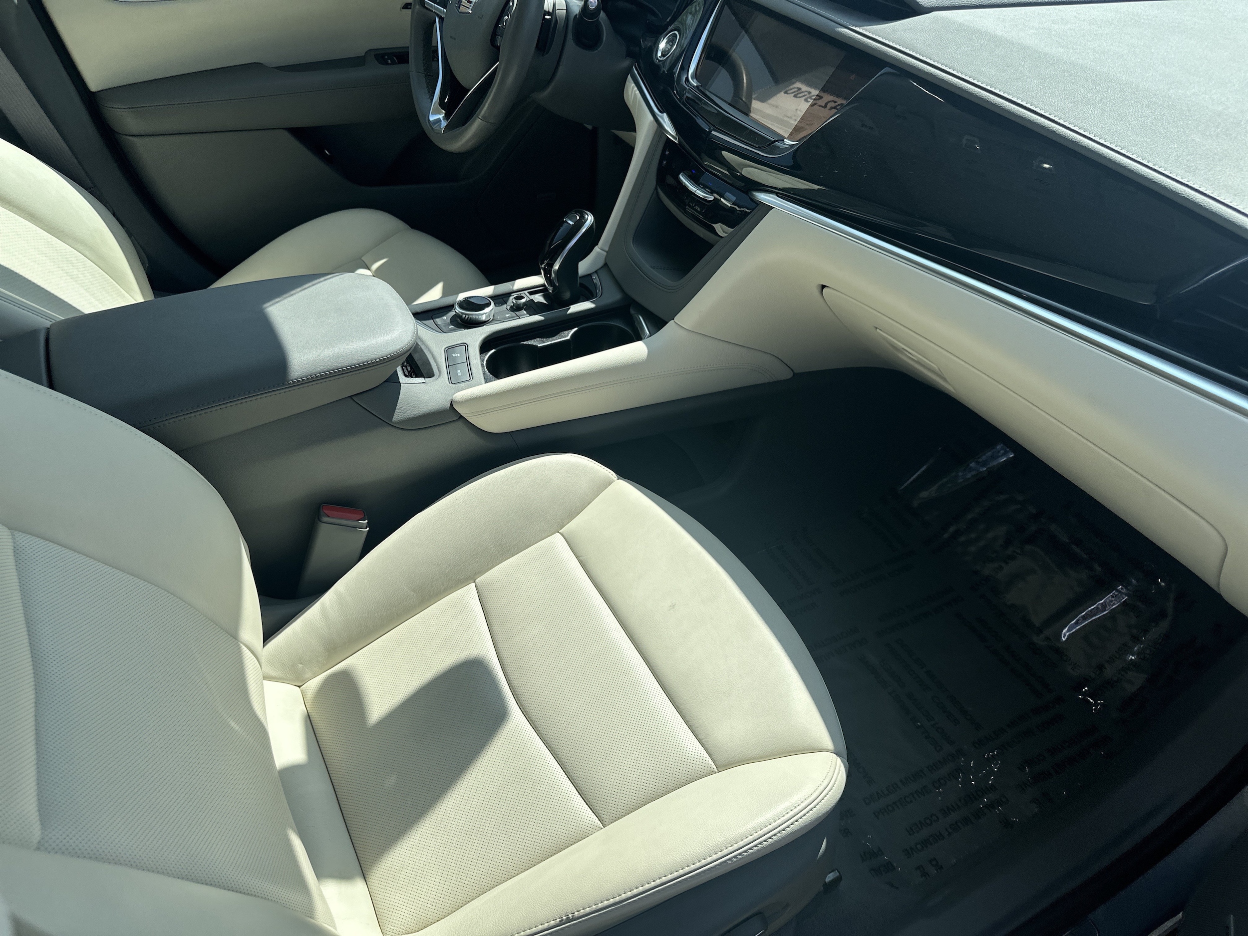 2024 Cadillac XT6 Premium Luxury - Photo 10
