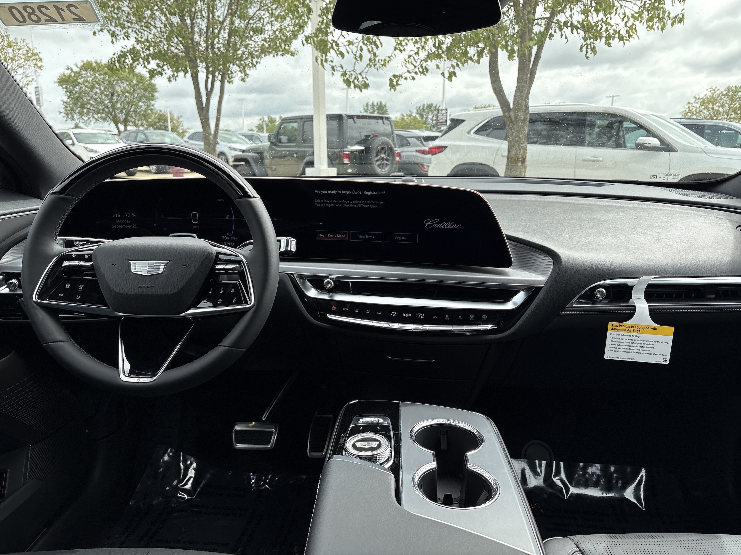 2027 Cadillac LYRIQ Sport - Photo 15