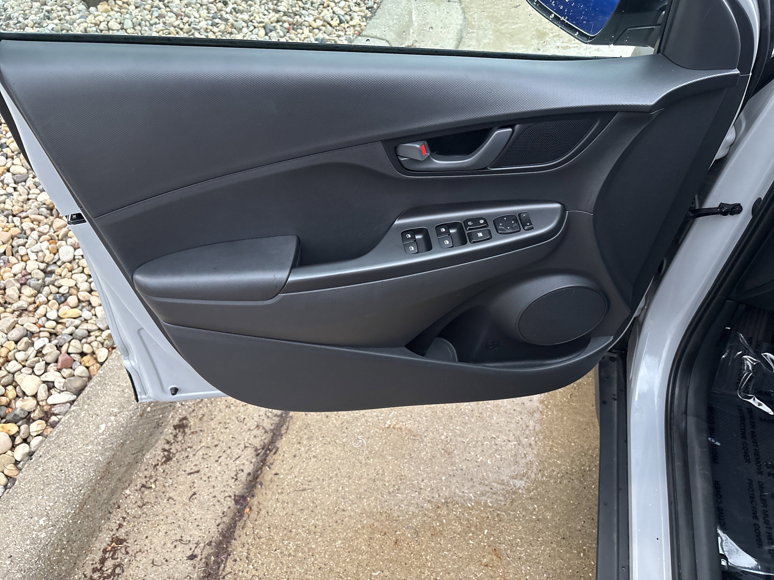 2023 Hyundai Kona SEL - Photo 6