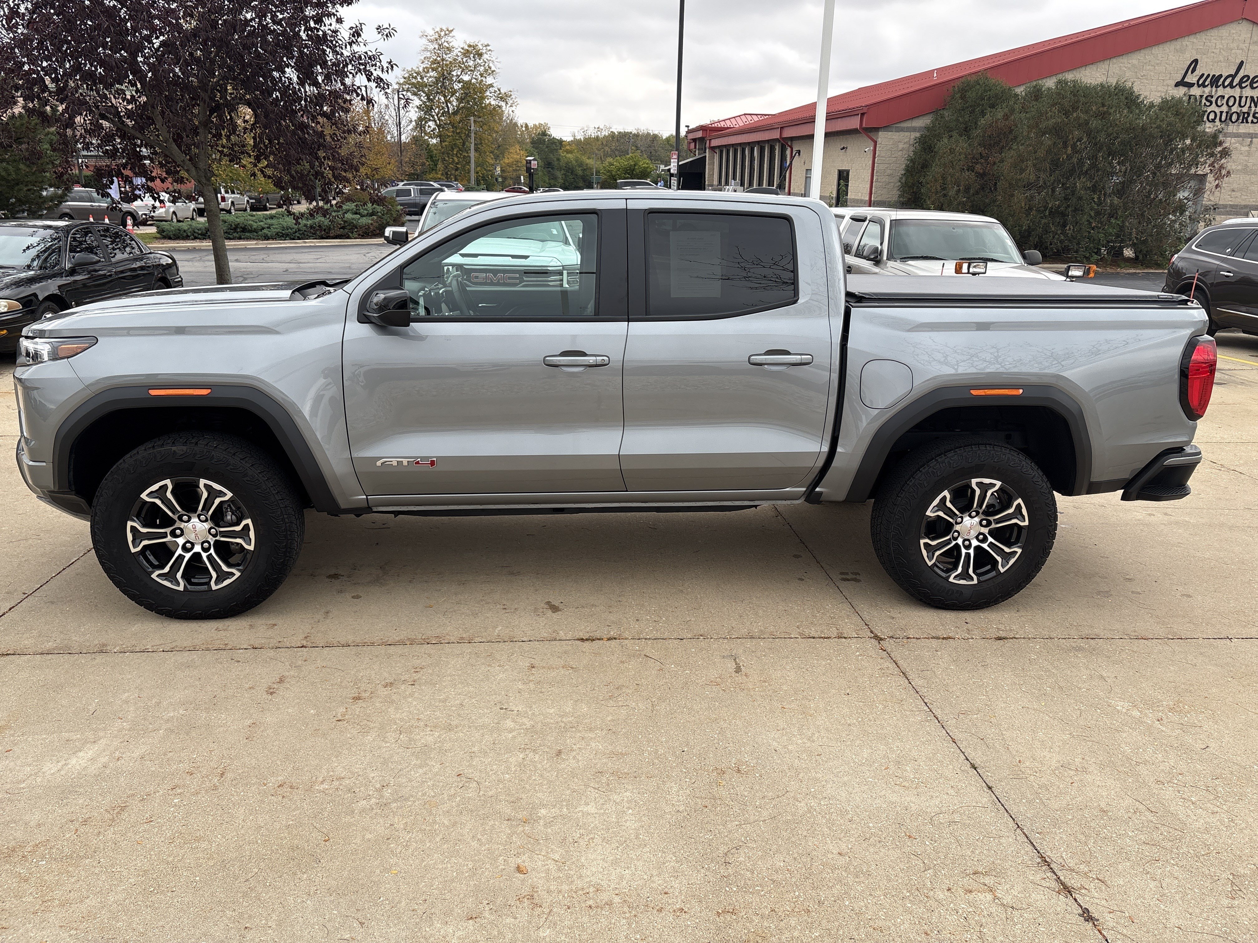 Used 2025 GMC Canyon AT4 Truck