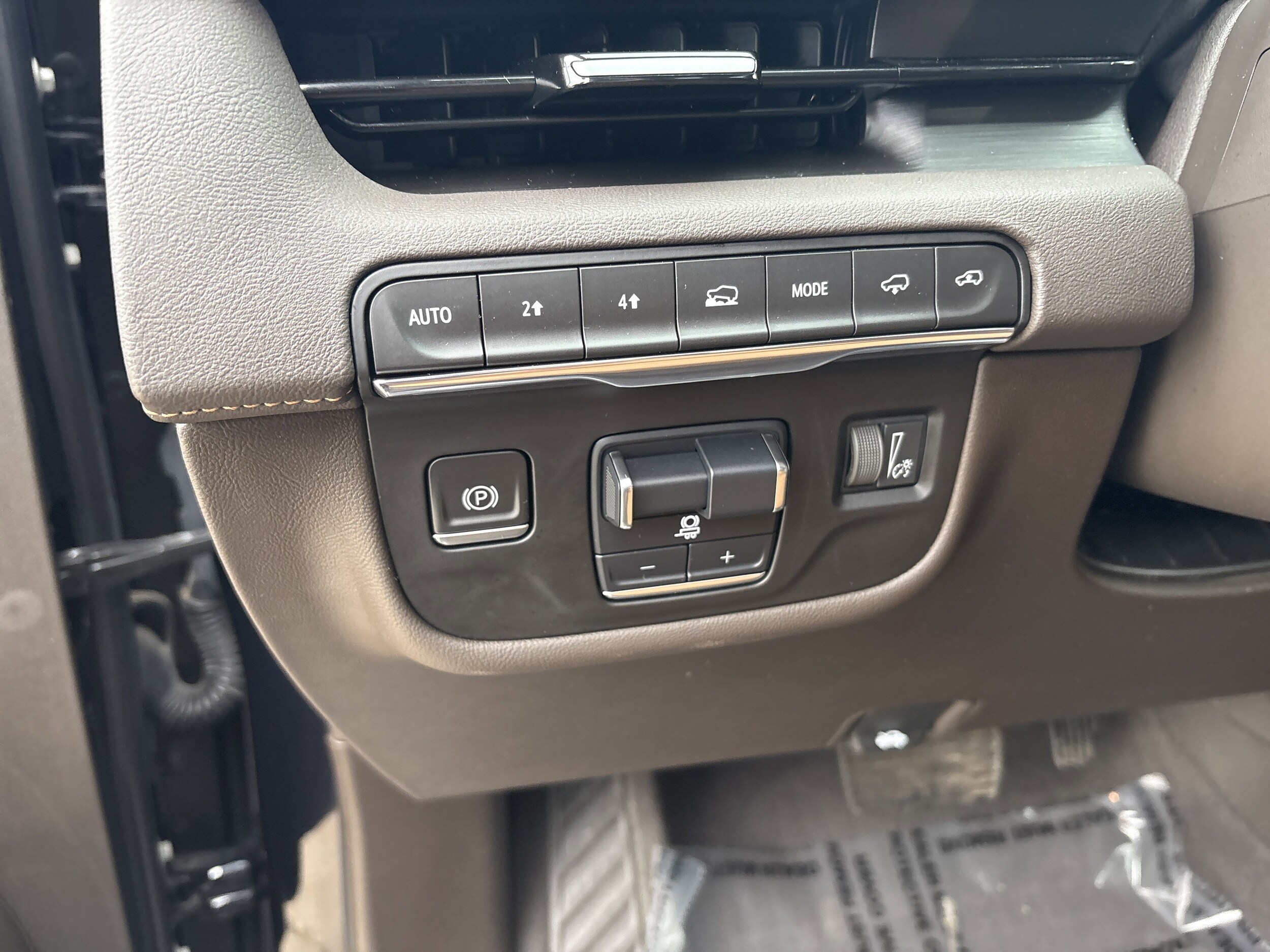 2021 Cadillac Escalade Sport - Photo 11