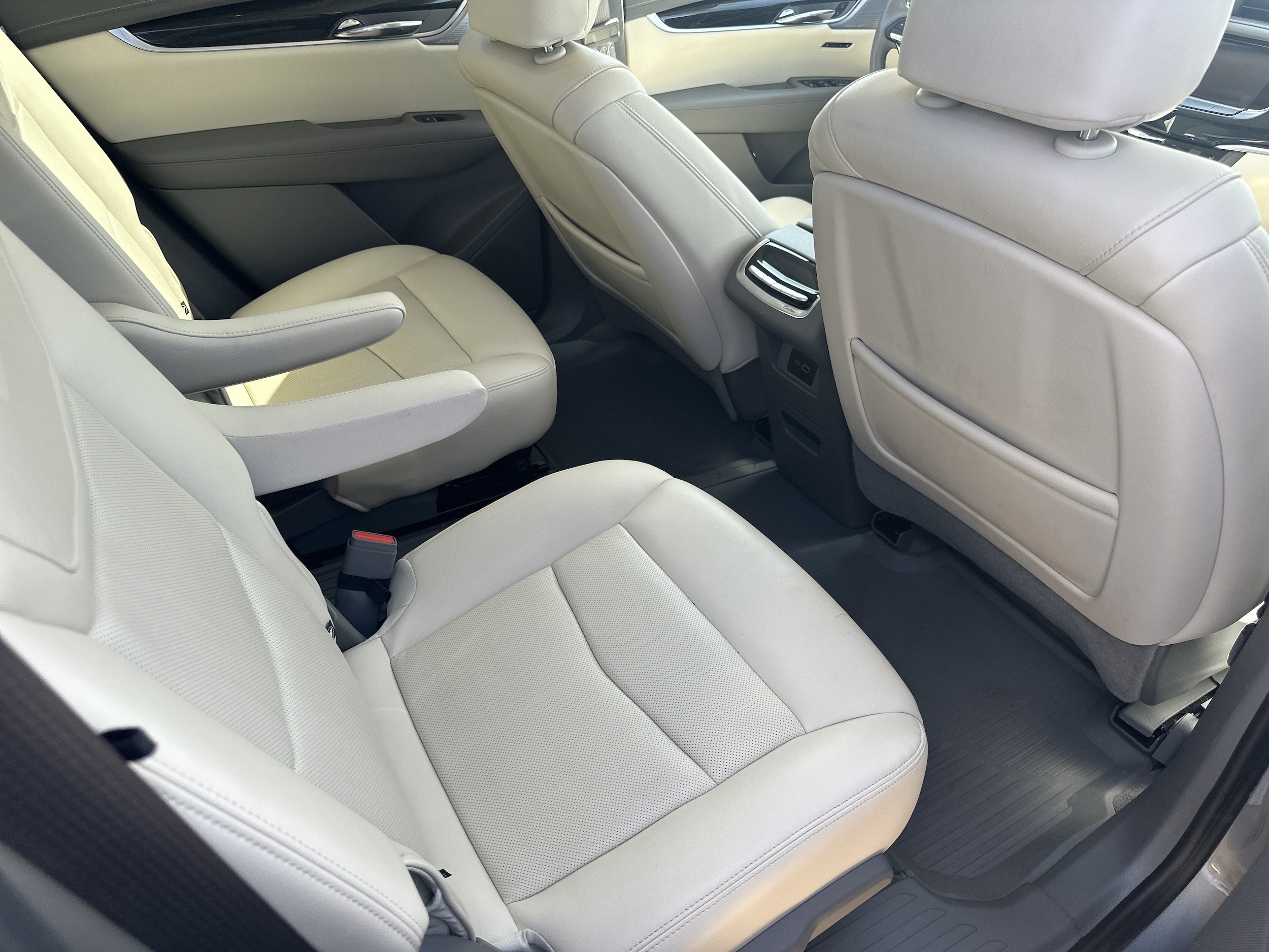 2024 Cadillac XT6 Premium Luxury - Photo 9