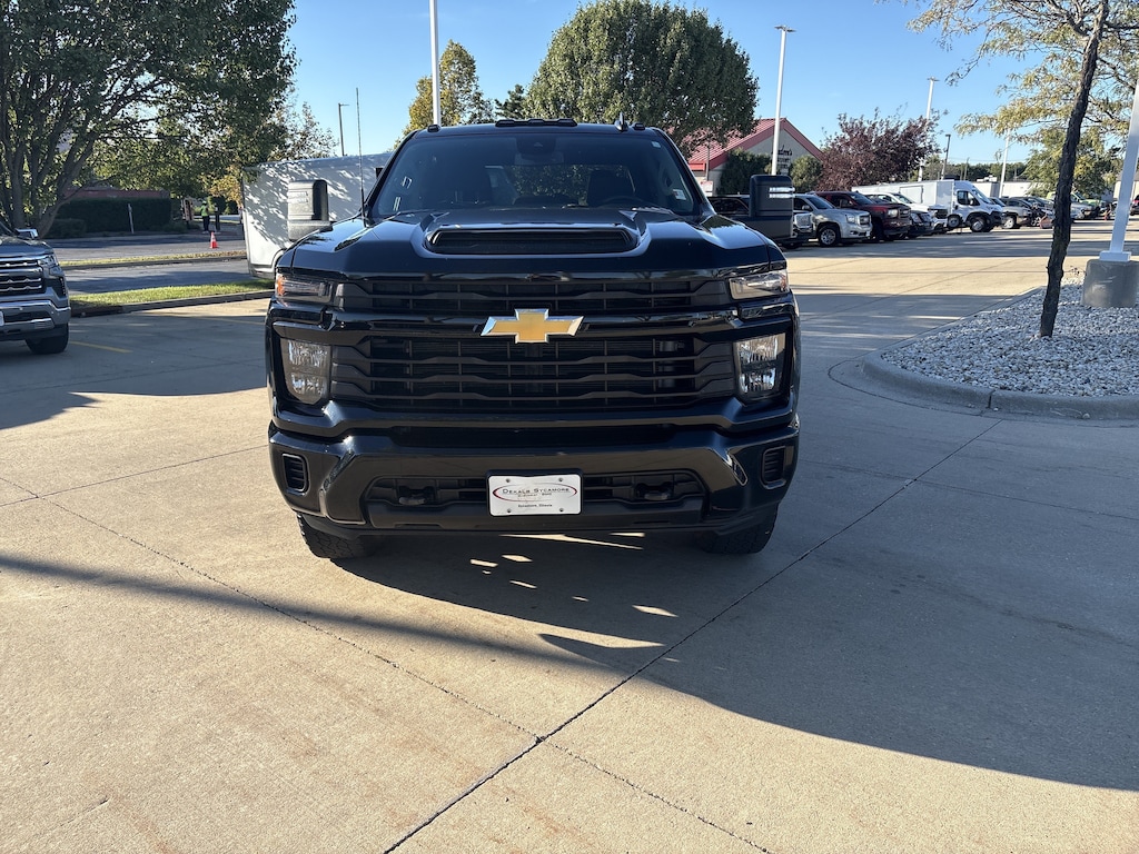Used 2024 Chevrolet Silverado 2500 HD Custom Truck