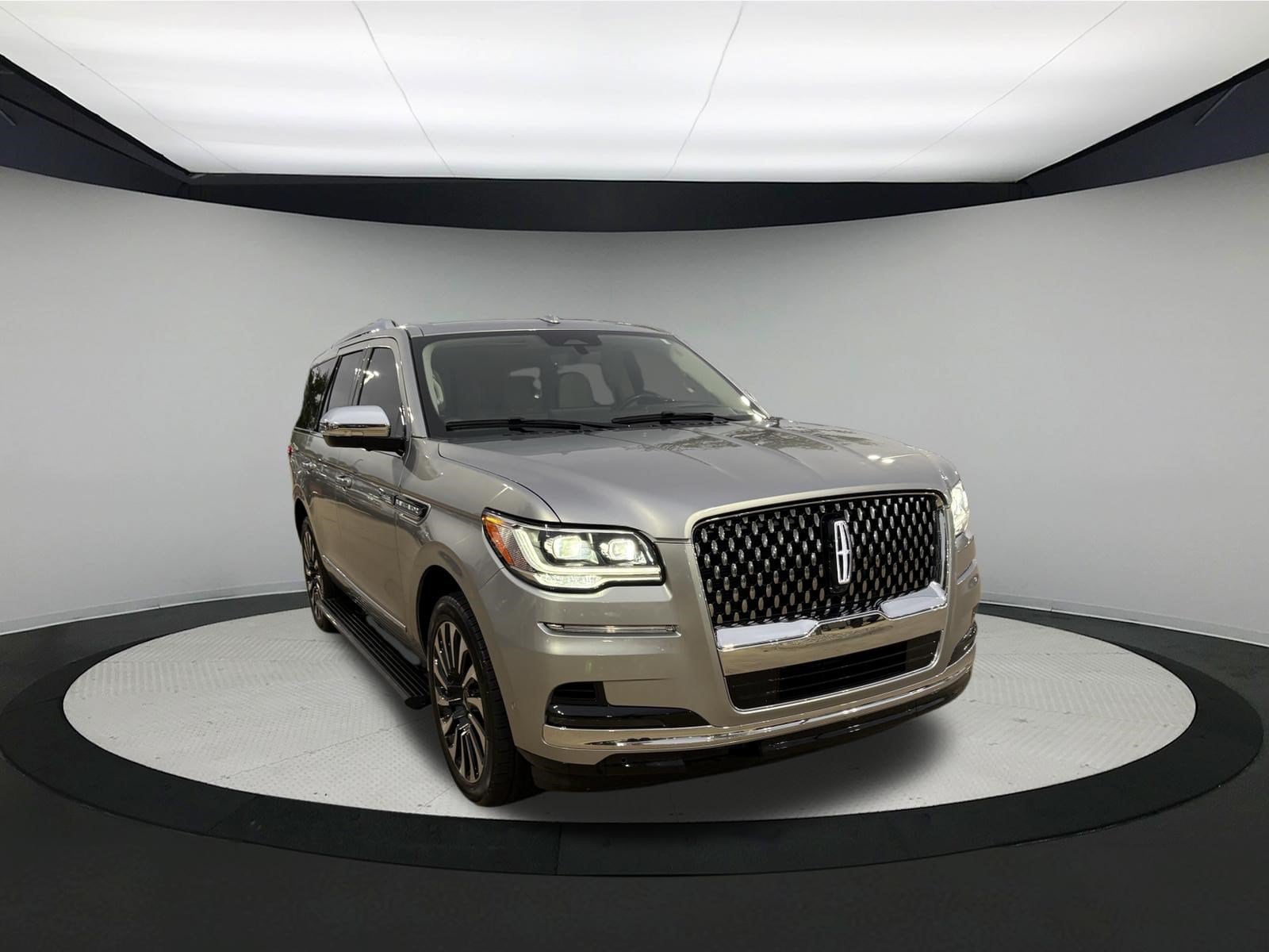 2022 Lincoln Navigator