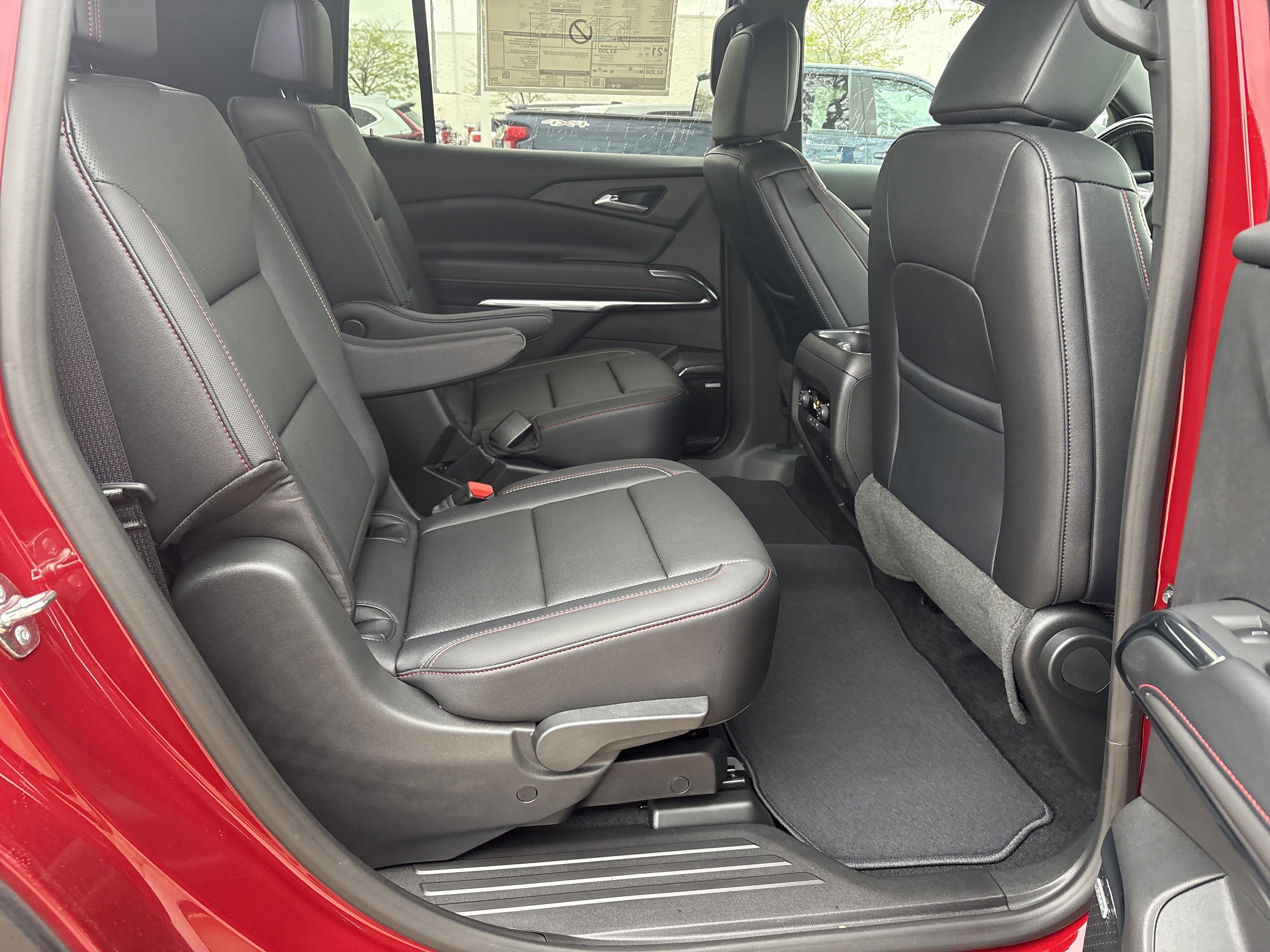 2026 Chevrolet Traverse Z71 - Photo 16