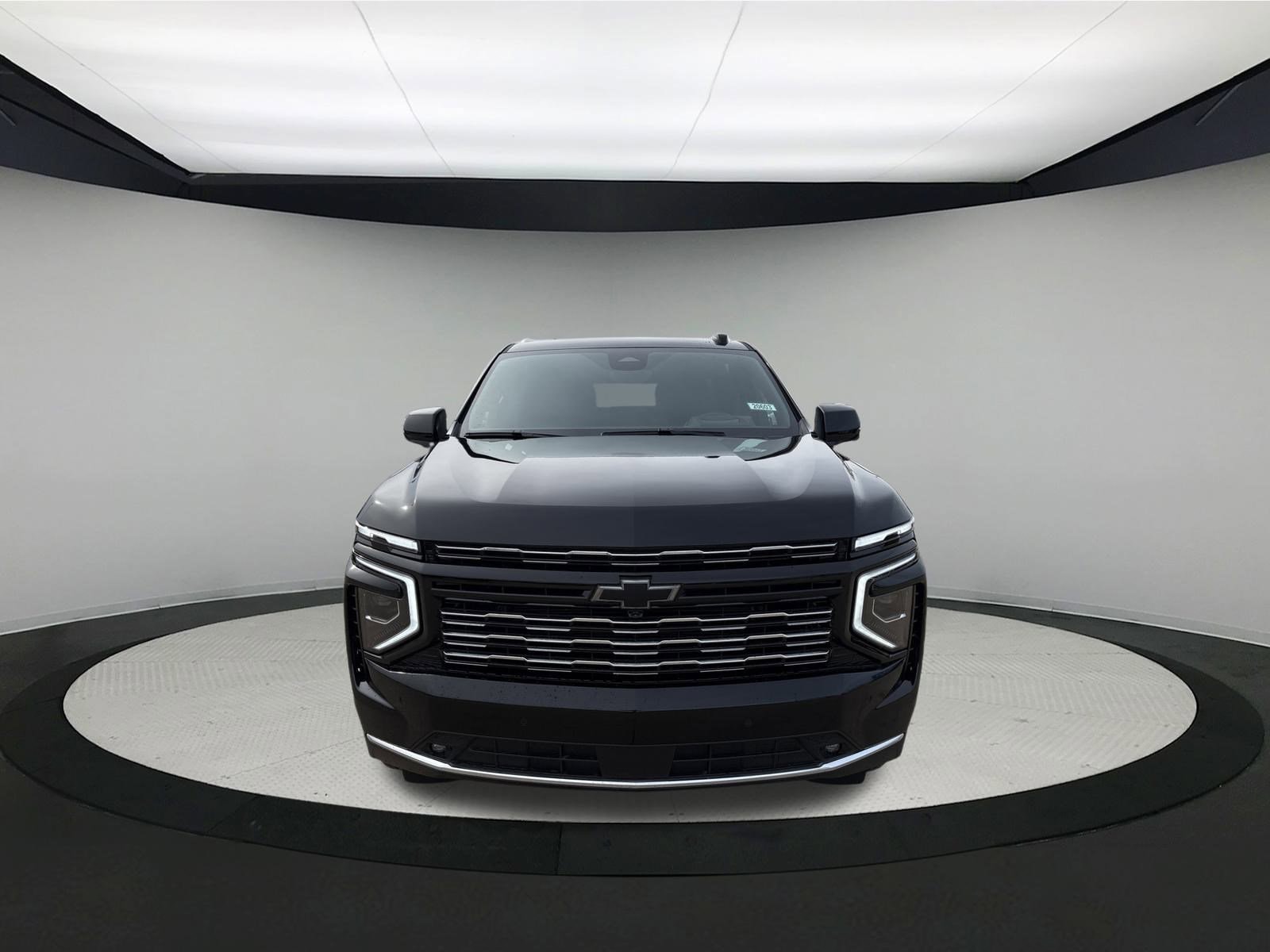 2025 Chevrolet Suburban High Country - Photo 2