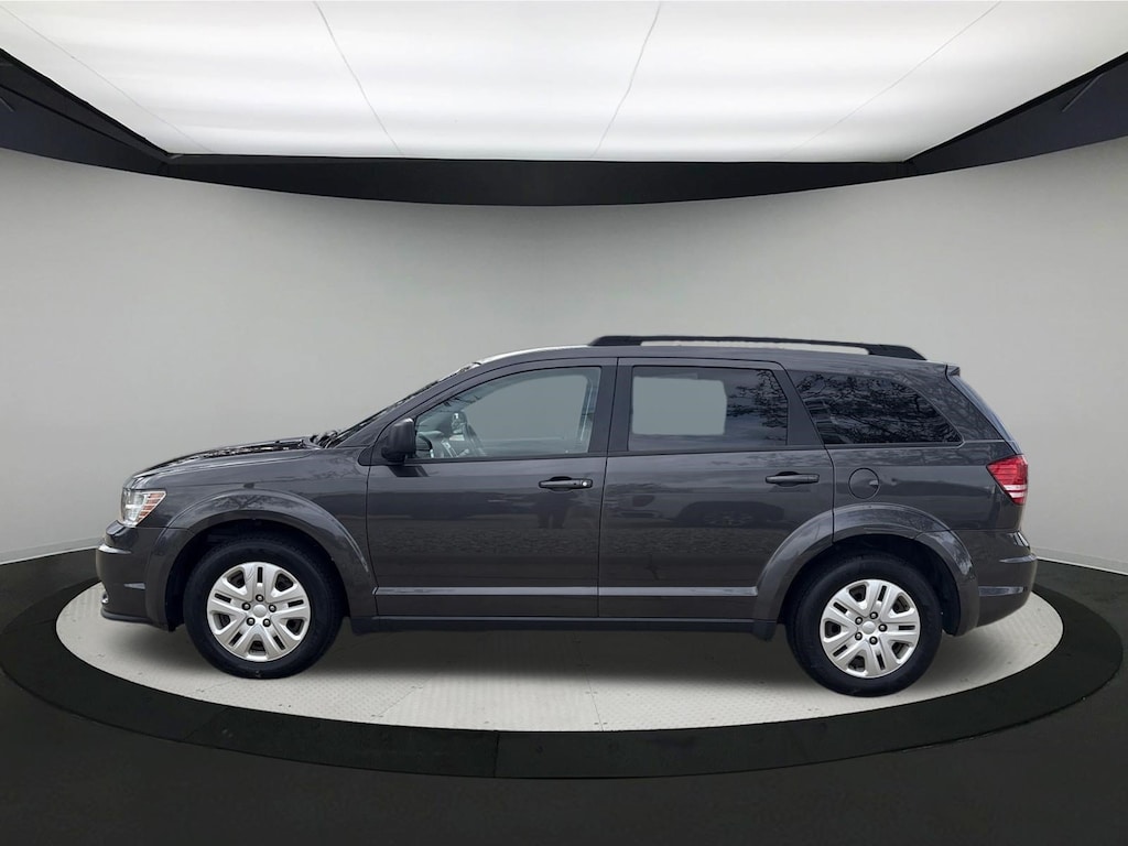 Used 2018 Dodge Journey SE