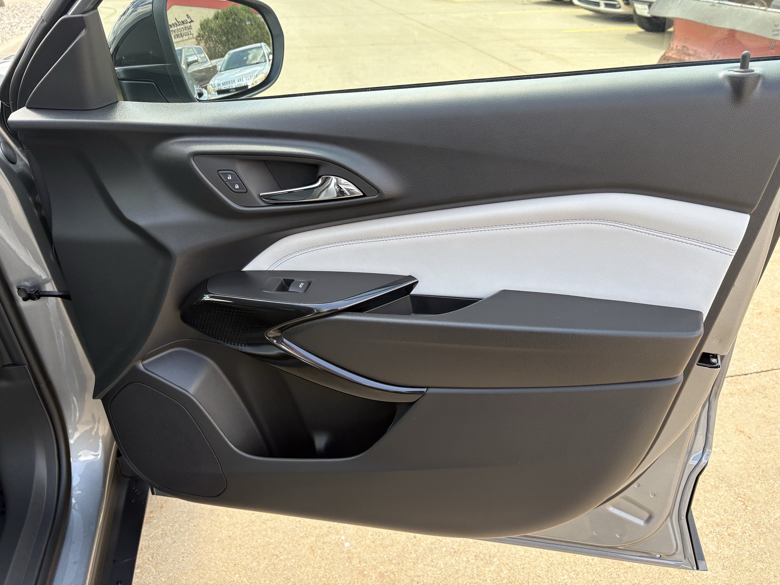 2026 Chevrolet Trax LT - Photo 17