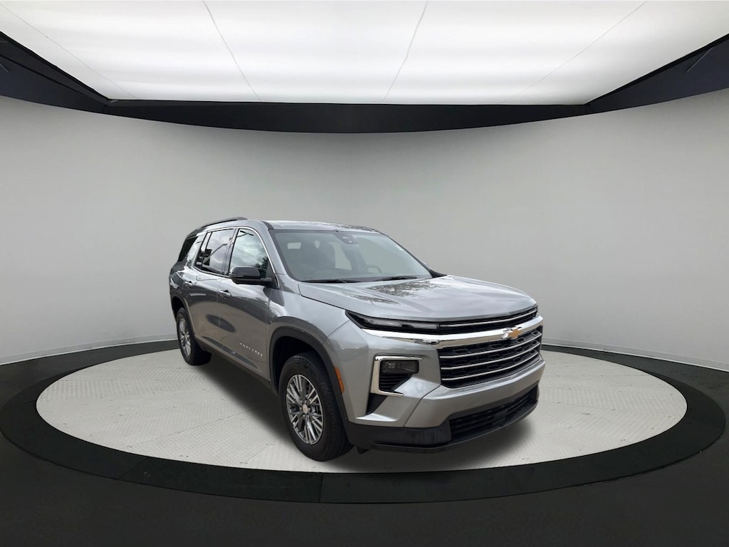 Used 2026 Chevrolet Traverse LT SUV
