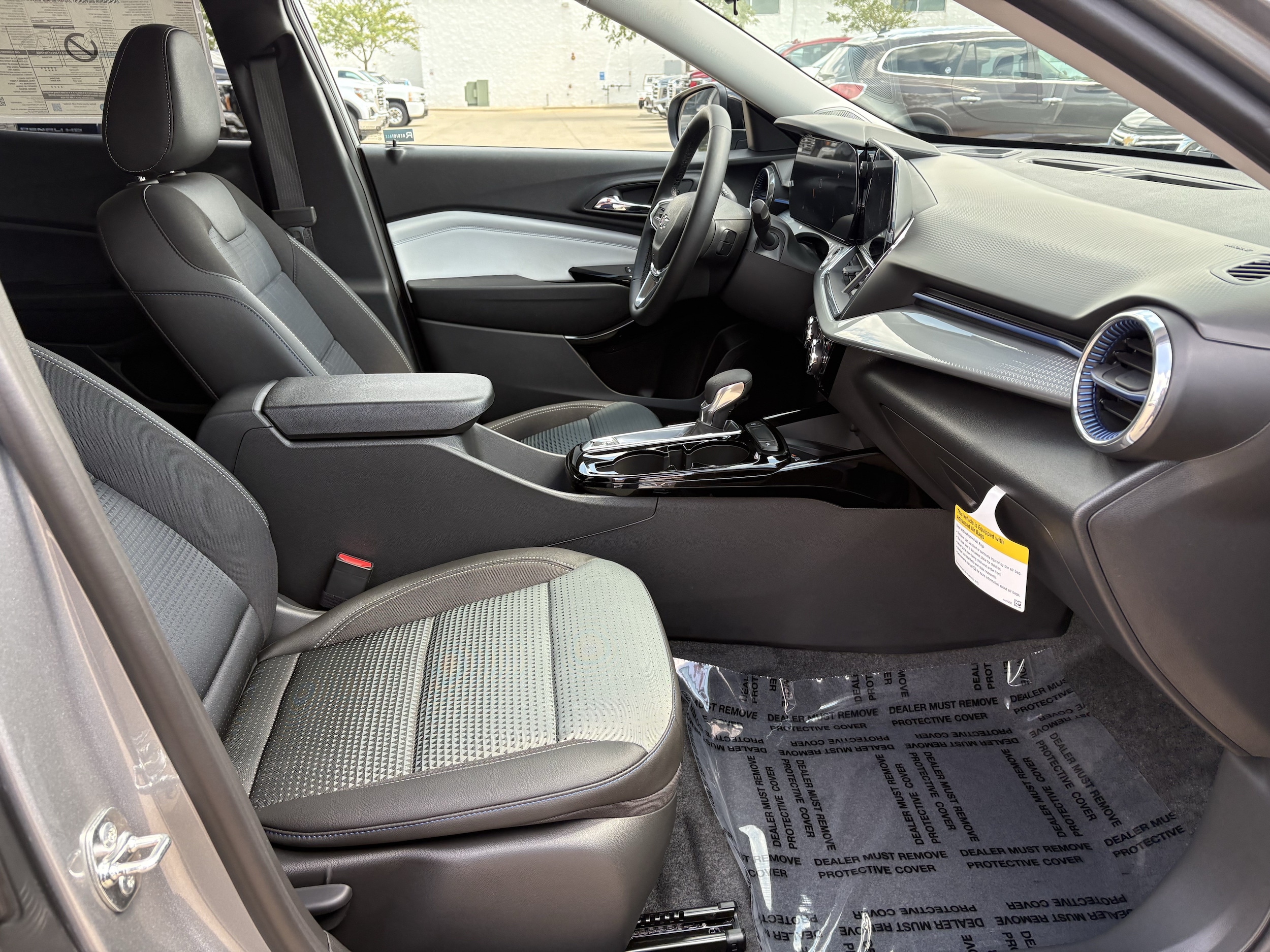 2026 Chevrolet Trax LT - Photo 18