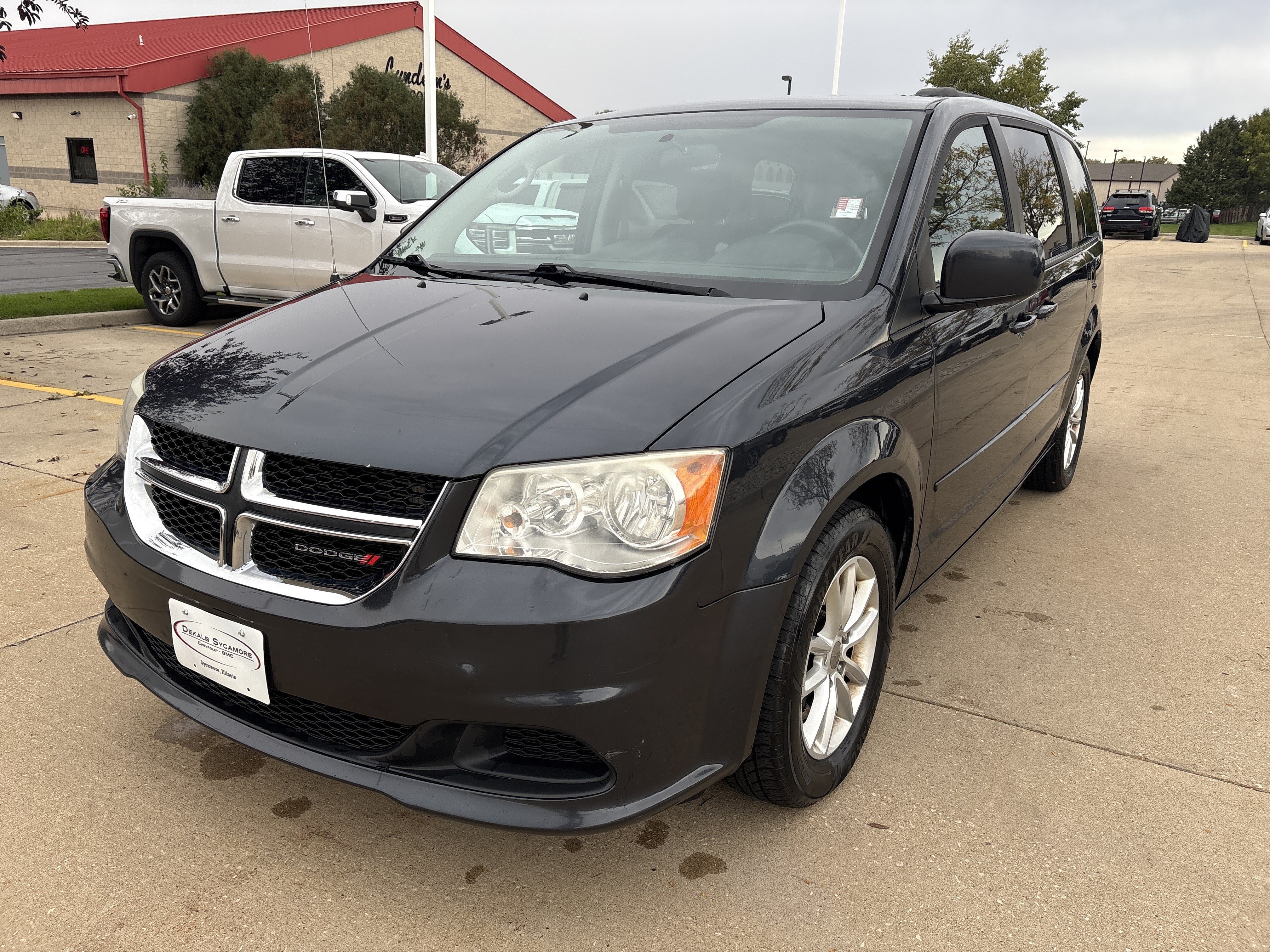 Used 2014 Dodge Grand Caravan SXT