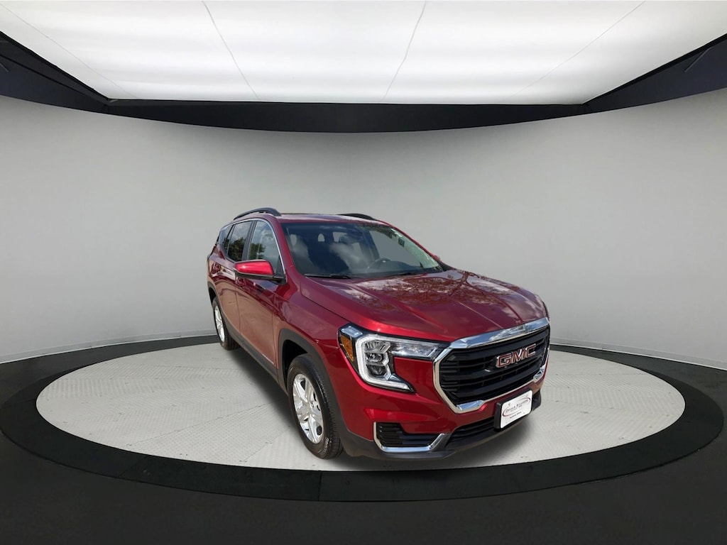 Used 2024 GMC Terrain SLE SUV