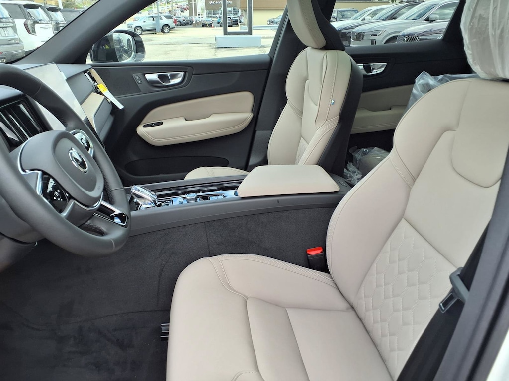 New 2027 Volvo XC60 B5 Core SUV