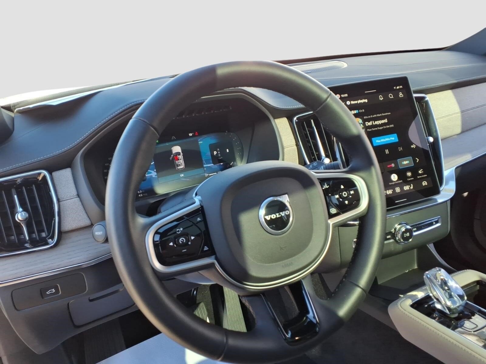2026 Volvo XC90 Plus - Photo 12