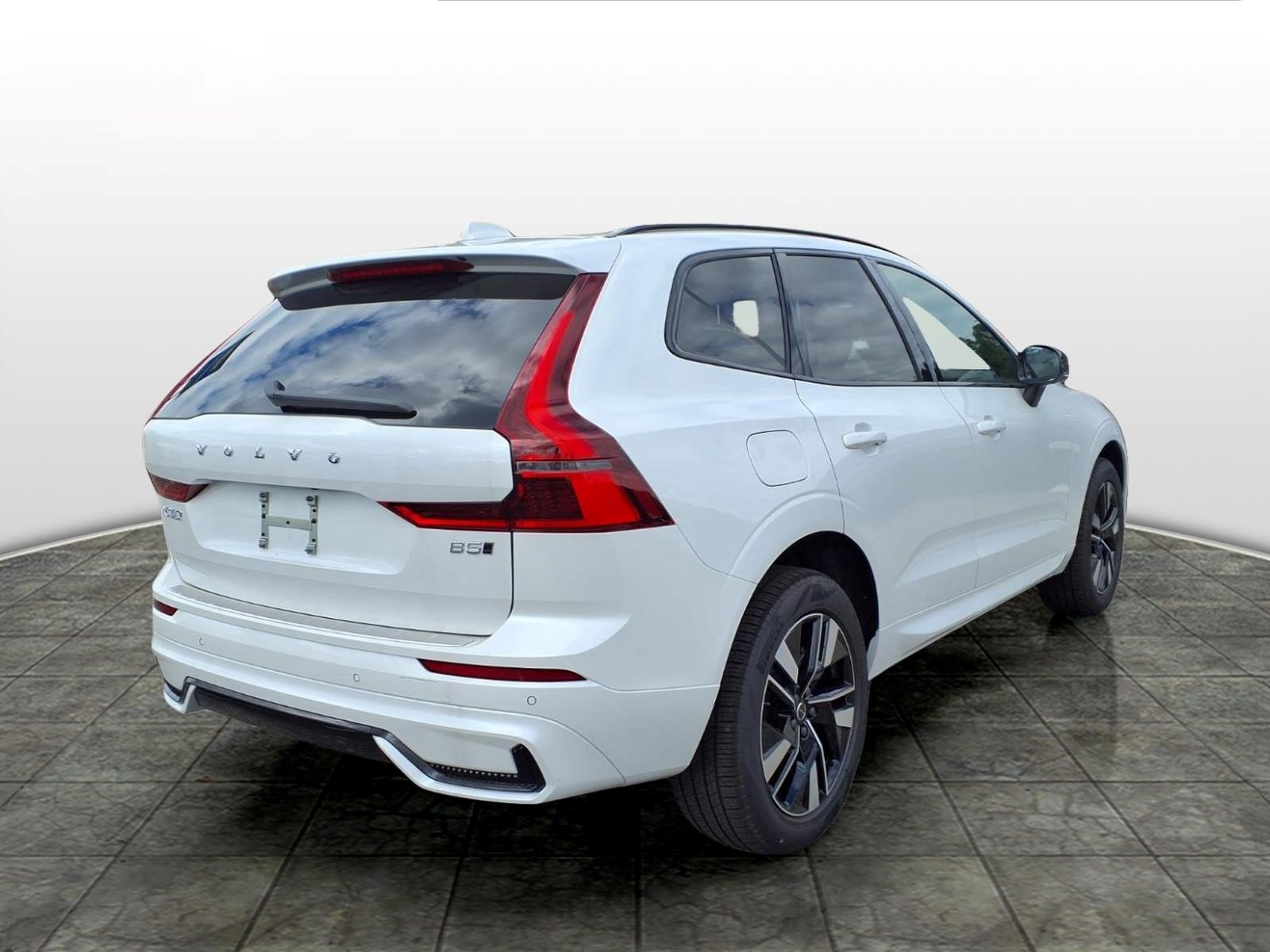 New 2027 Volvo XC60 B5 Core SUV