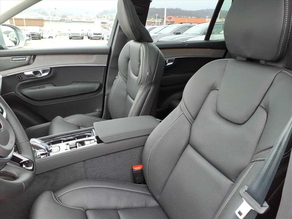 New 2026 Volvo XC90 B6 Ultra 7-Seater SUV