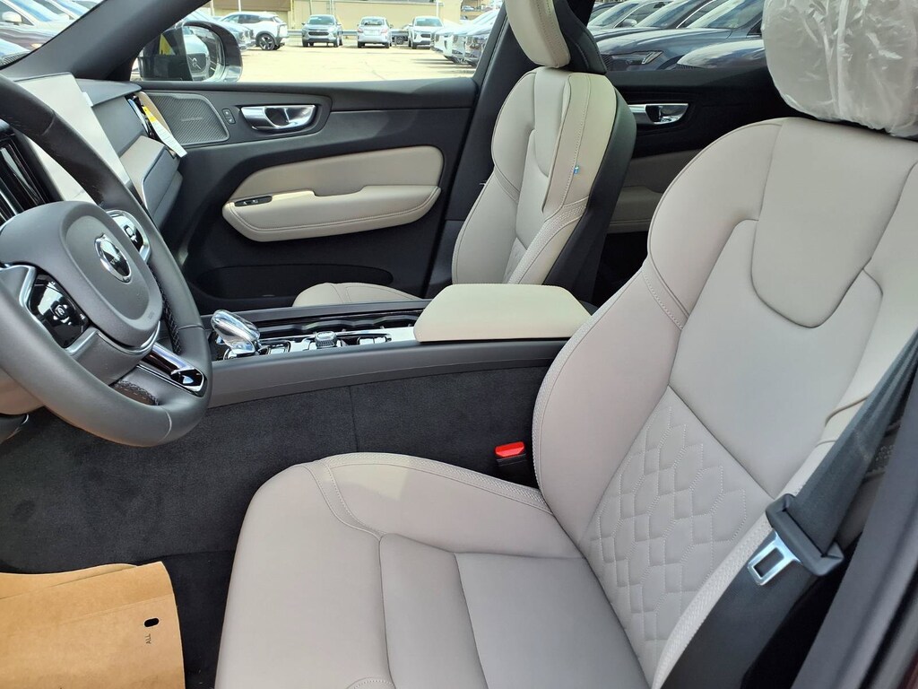 New 2026 Volvo XC60 B5 Plus SUV