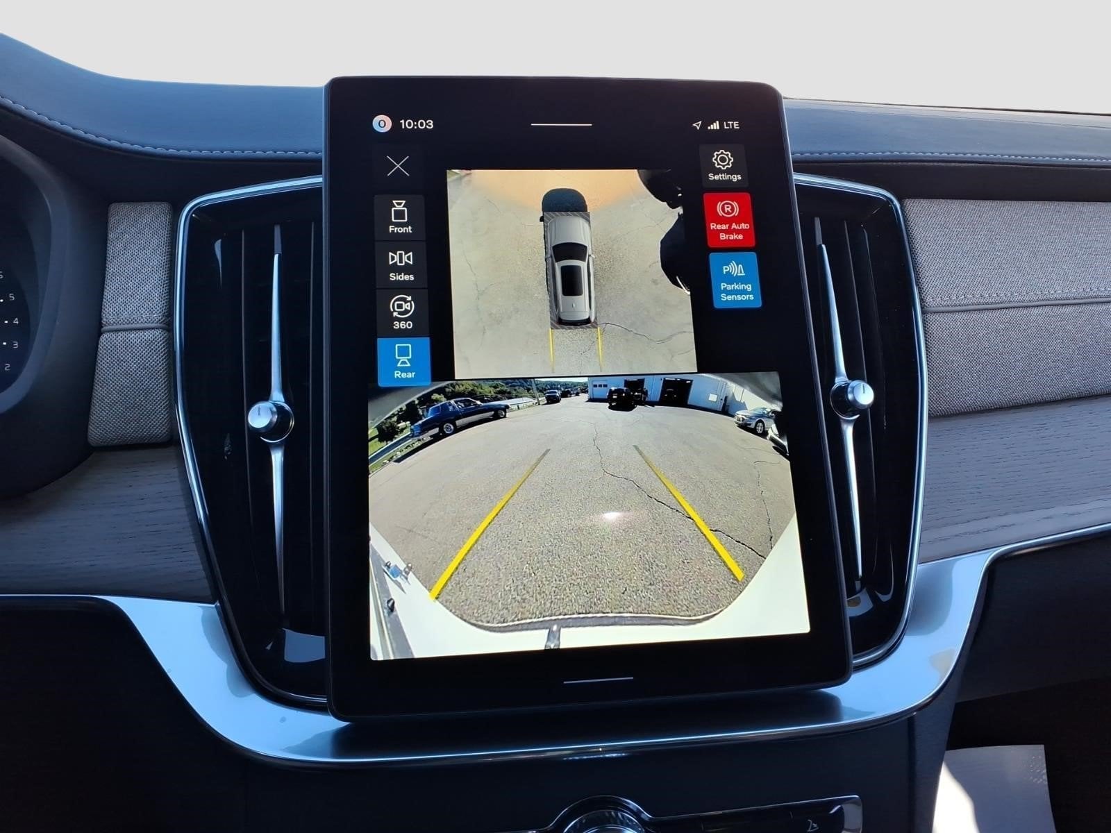 2026 Volvo XC90 Plus - Photo 22