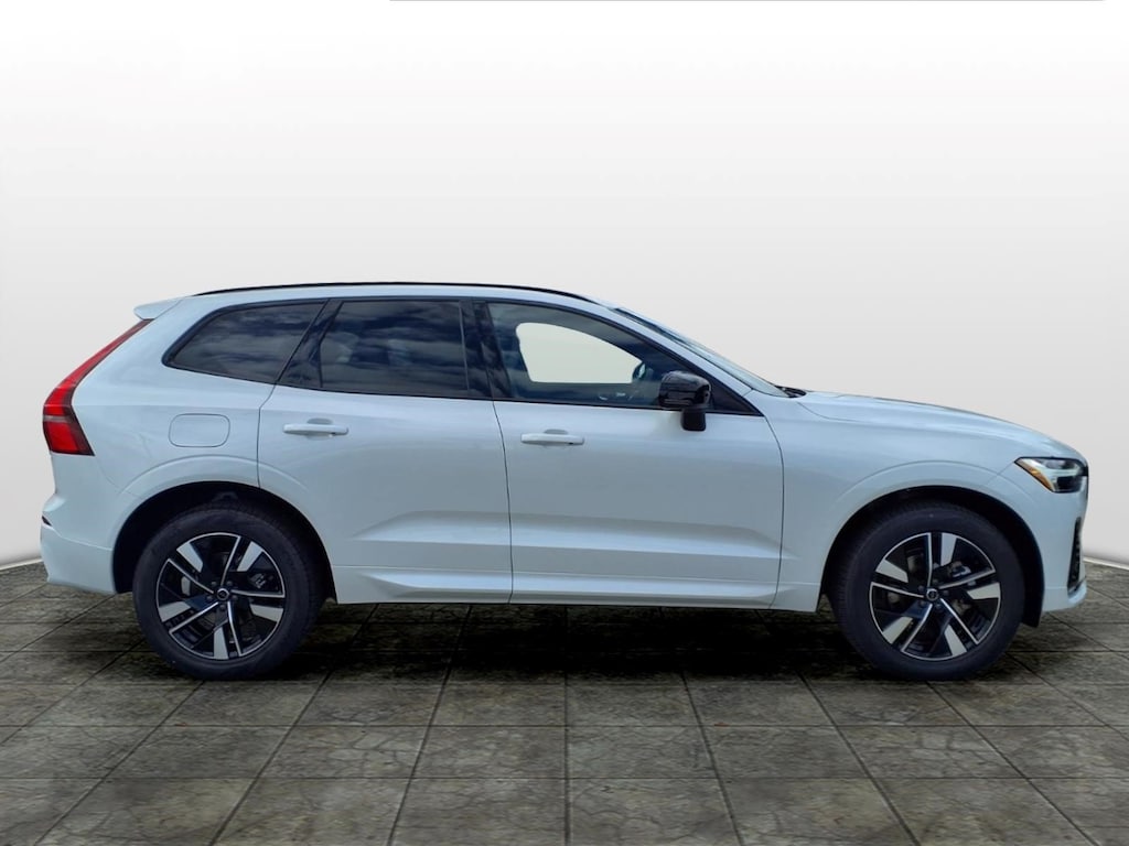 New 2027 Volvo XC60 B5 Core SUV