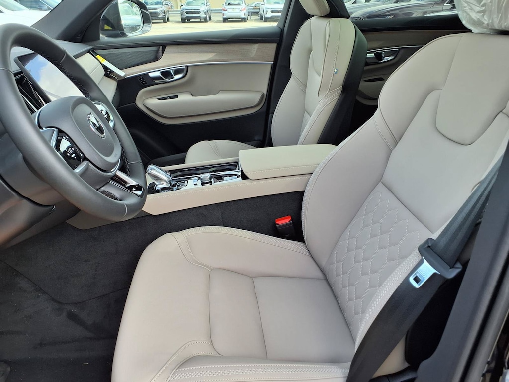 New 2026 Volvo XC90 plug-in hybrid T8 Plus 6-Seater SUV