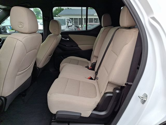 2023 Chevrolet Traverse LS - Photo 10