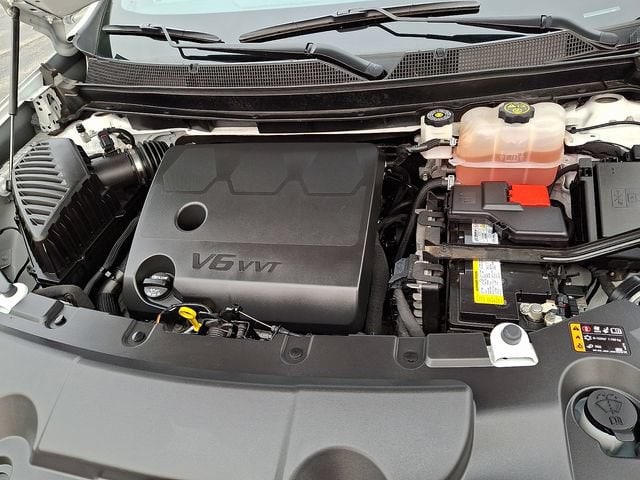 2023 Chevrolet Traverse LS - Photo 29