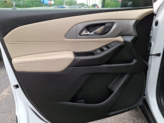2023 Chevrolet Traverse LS - Photo 14