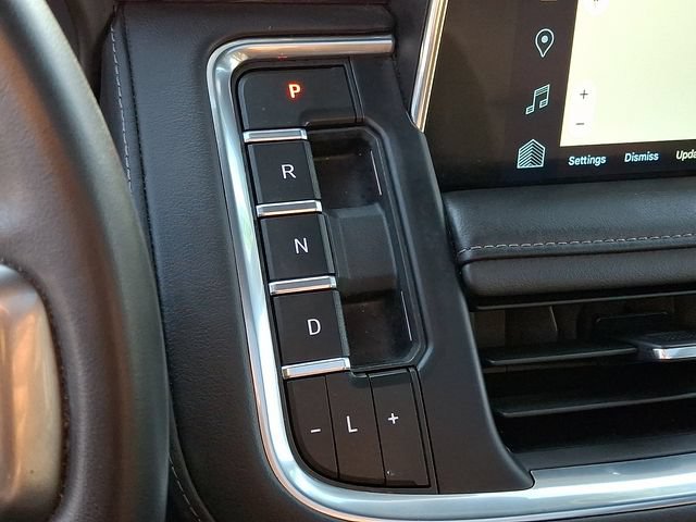 2023 Chevrolet Suburban Z71 - Photo 17
