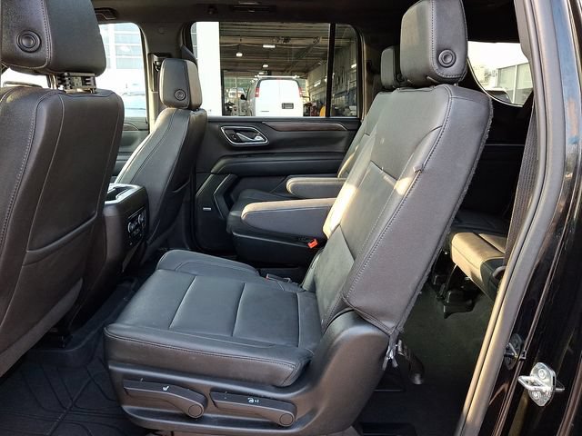 2023 Chevrolet Suburban Z71 - Photo 10
