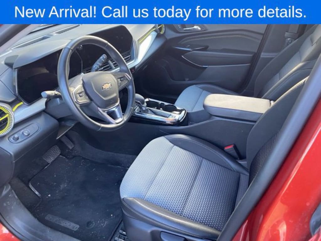 Used 2024 Chevrolet Trax LT SUV