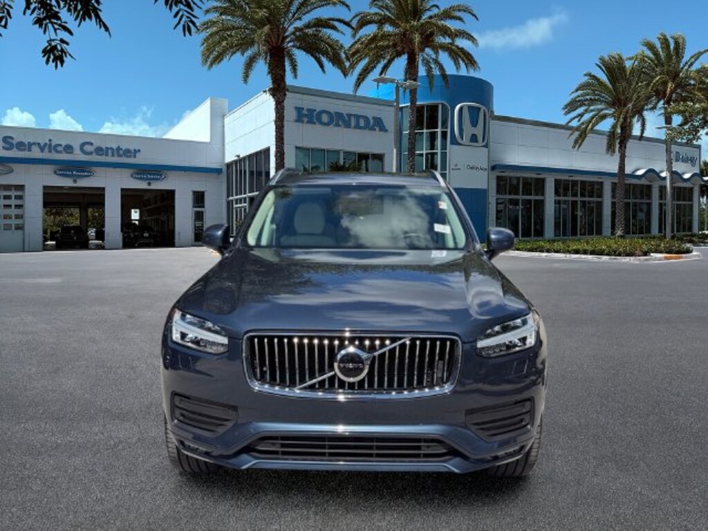 Used 2022 Volvo XC90 T5 Momentum SUV