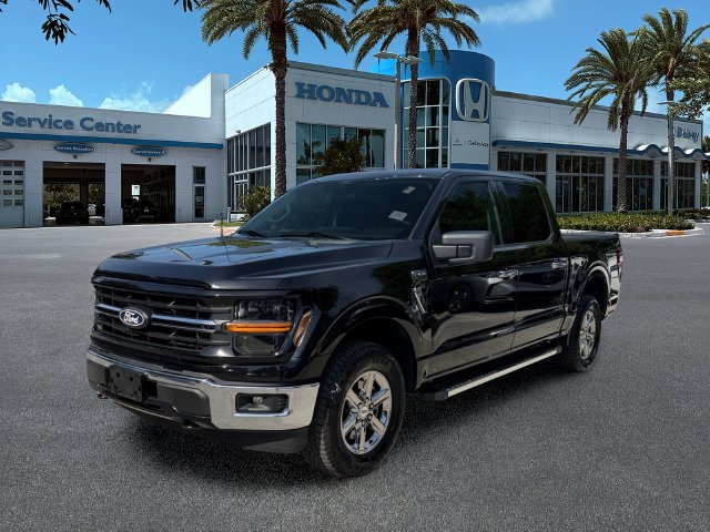 Used 2025 Ford F-150 XLT Truck SuperCrew Cab