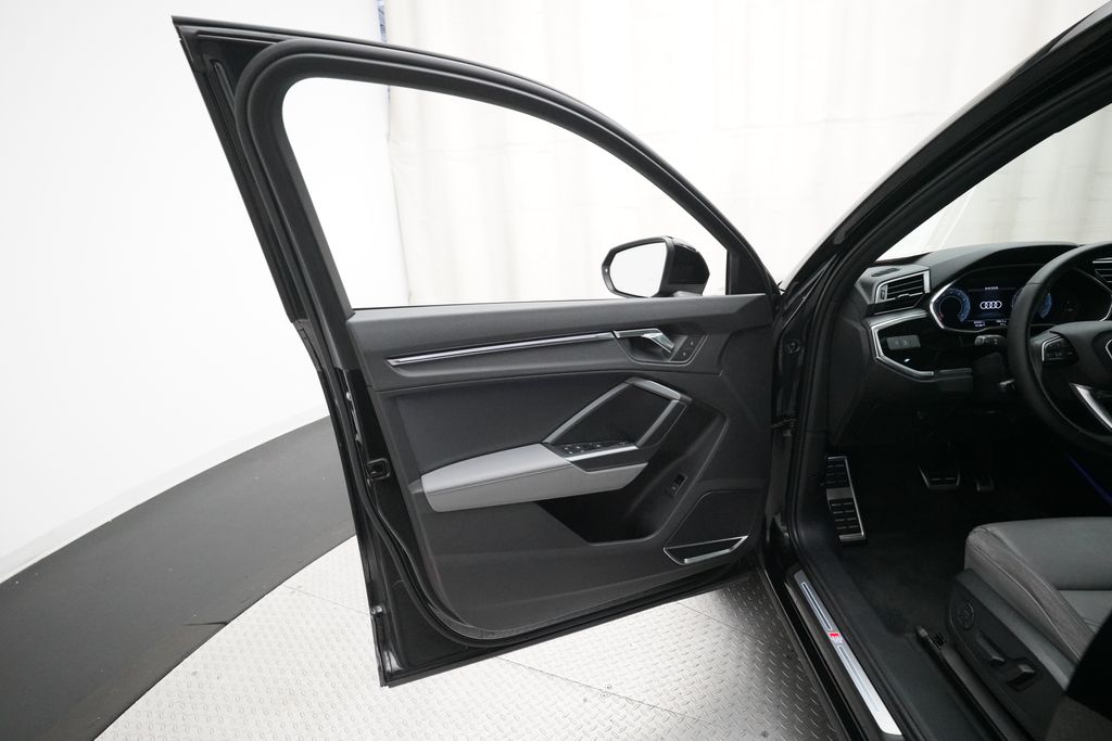 2019 Audi Q3 S Line Premium - Photo 28