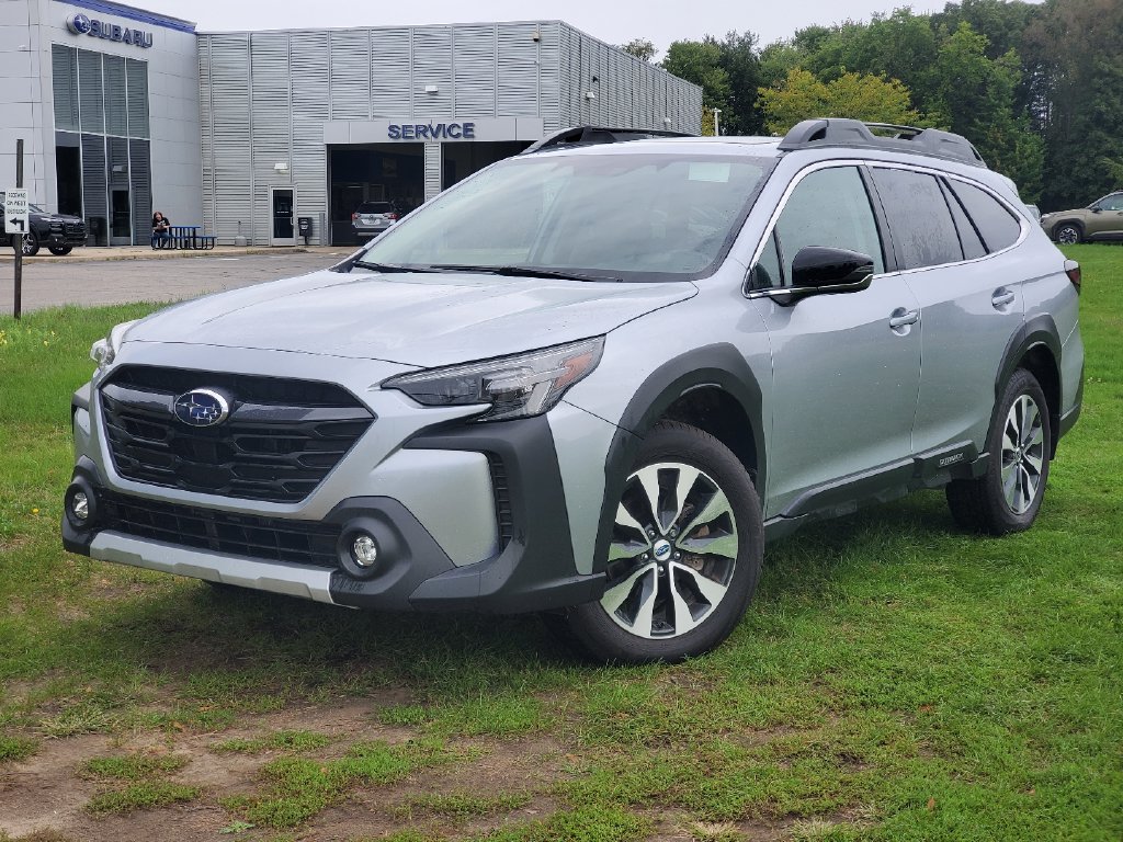 Used 2025 Subaru Outback Limited SUV