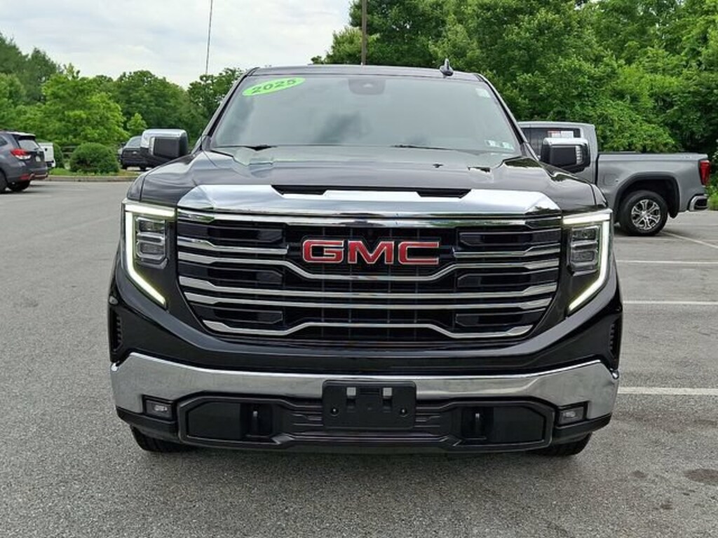 Used 2025 GMC Sierra 1500 SLT Truck Crew Cab