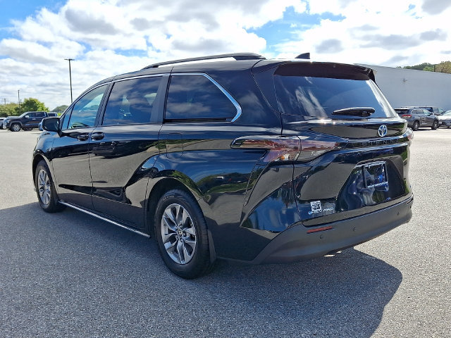 Certified 2025 Toyota Sienna LE Van Passenger Van