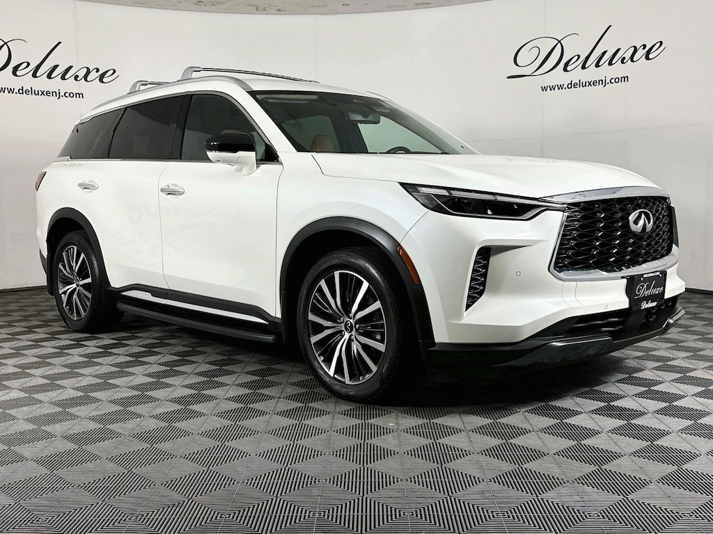 Used 2025 INFINITI QX60 SENSORY AWD 3-ROW SEAT SUV,